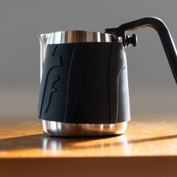 Flair Milk Pitcher – pieno plakimo ąsotėlis