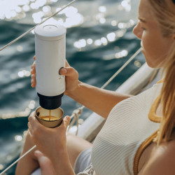 OutIn Nano 2 (Pearl white) – kelioninis kavos virimo aparatas